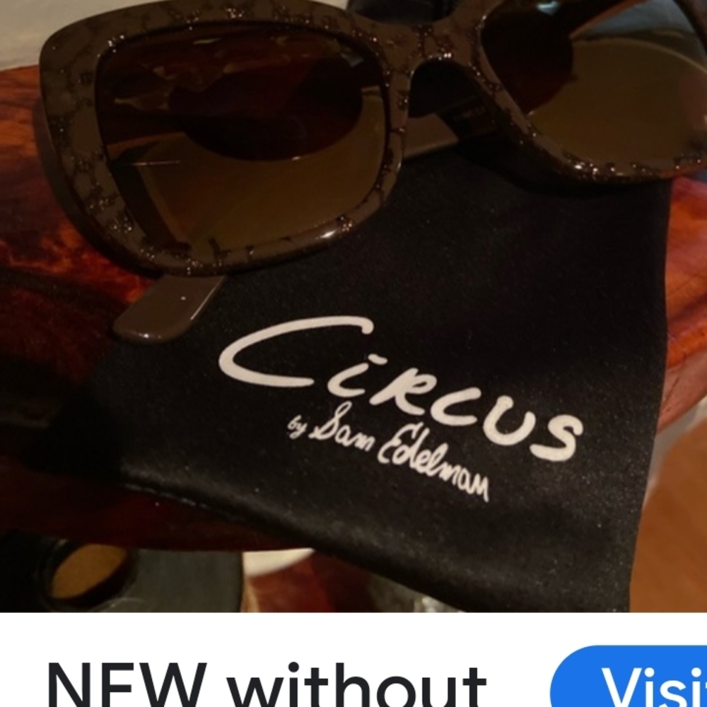 Circus by Sam Edelman Black Sunglasses